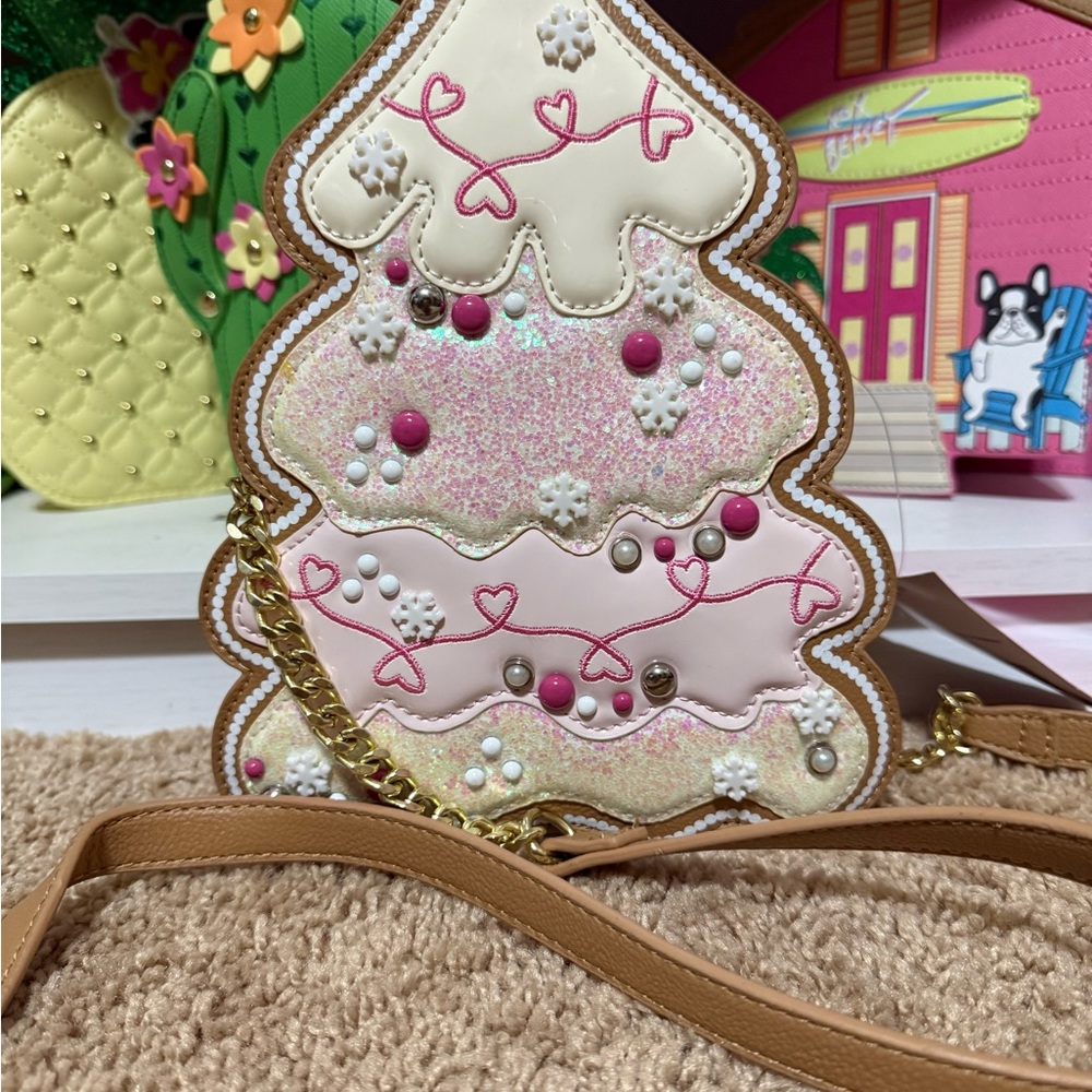 Besty Johnson NWT Pink and White Christmas Tree Shoulder Bag